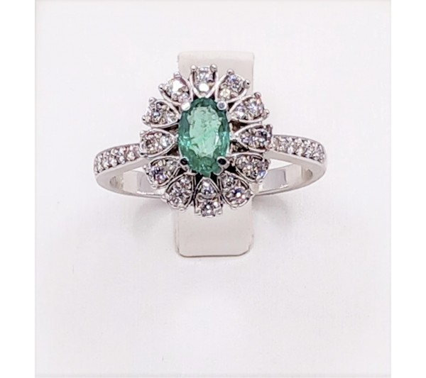 anello smeraldo regina 